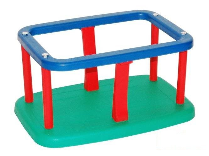 Columpio de cubo para un parque infantil público