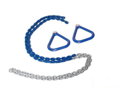 Aros de gimnasia triangulares encadenados