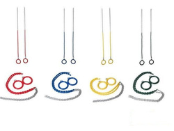 Aros redondos de gimnasia en una cadena