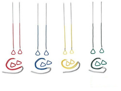 Aros de gimnasia triangulares encadenados